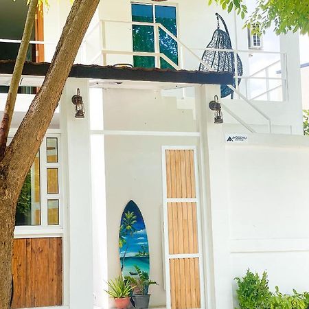 מלון הימפושי Moodhu Surf House מראה חיצוני תמונה