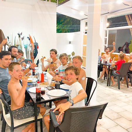 מלון הימפושי Moodhu Surf House מראה חיצוני תמונה