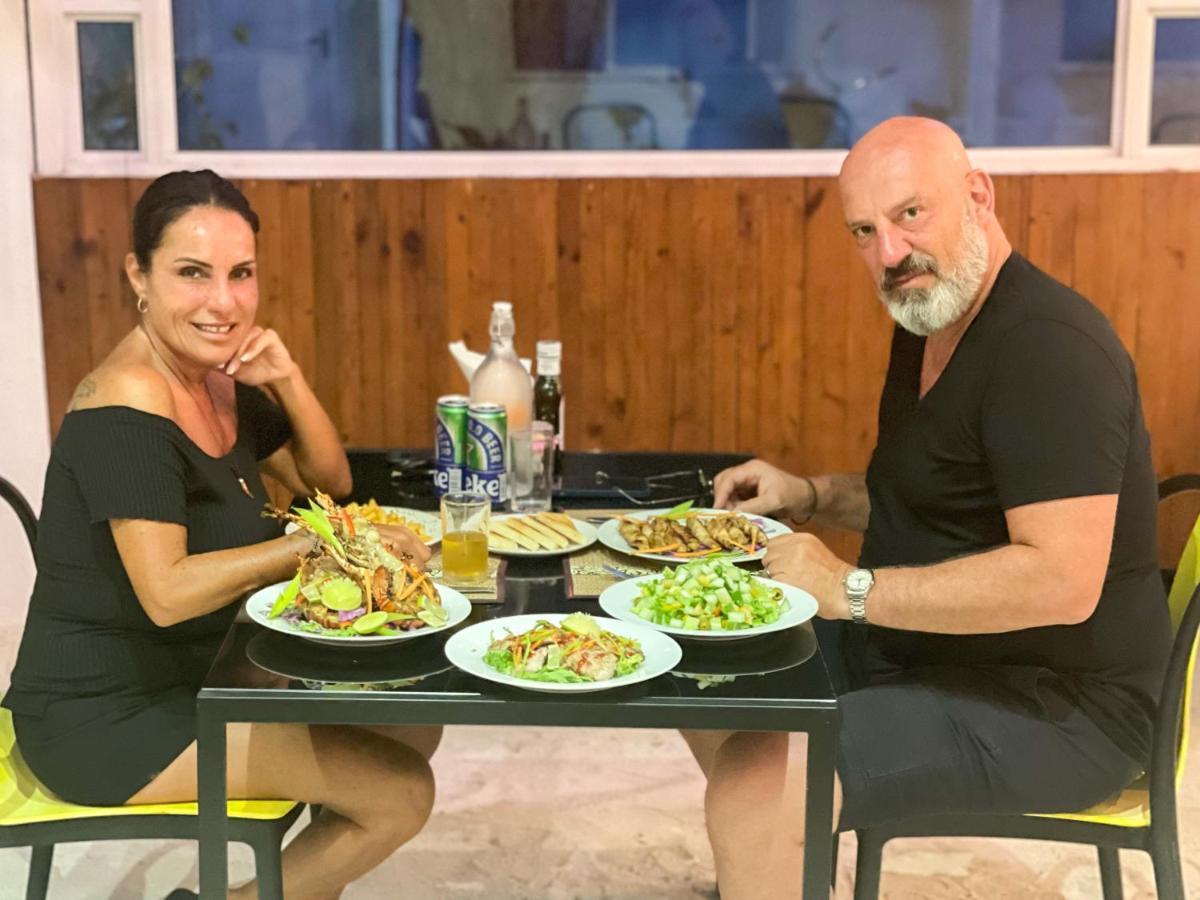 מלון הימפושי Moodhu Surf House מראה חיצוני תמונה