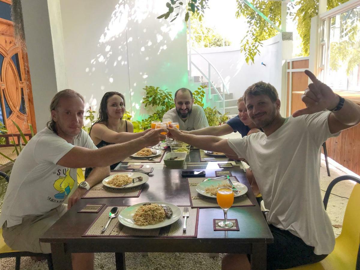 מלון הימפושי Moodhu Surf House מראה חיצוני תמונה